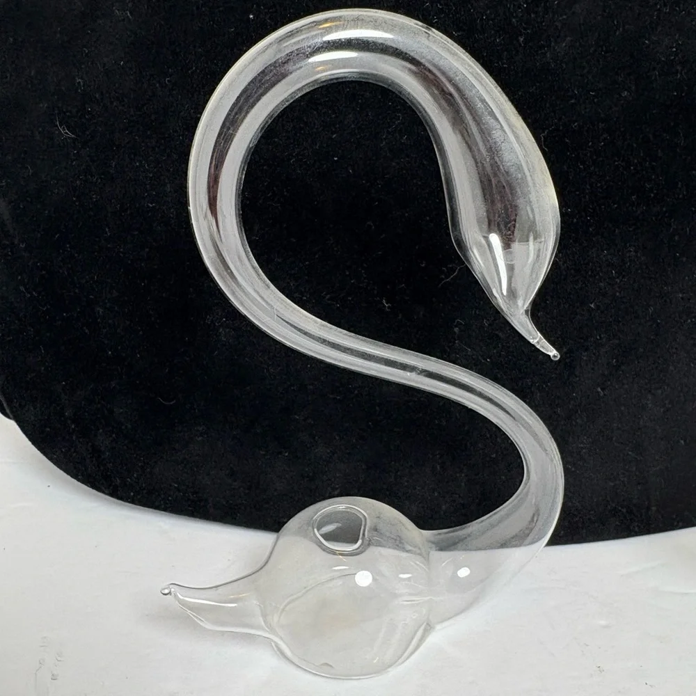 Vintage Pair of Delicate Clear Glass Swan Bud or Propagation Vases